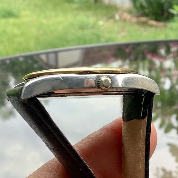 Vintage Tissot PR100 Quartz watch (model P360/460) - Picture 6 of 9